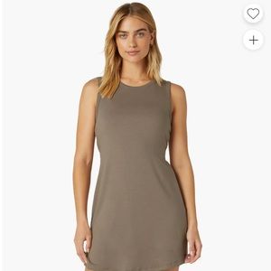 Beyond Yoga Out of Town Dress Size Medium